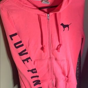 ⬇️ Victoria’s secret hoodie ⬇️
